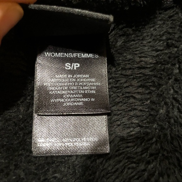 The North Face furry fleece black Jacket - Picture 4 of 7